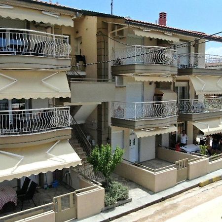 Ofrinio Central Apartments المظهر الخارجي الصورة