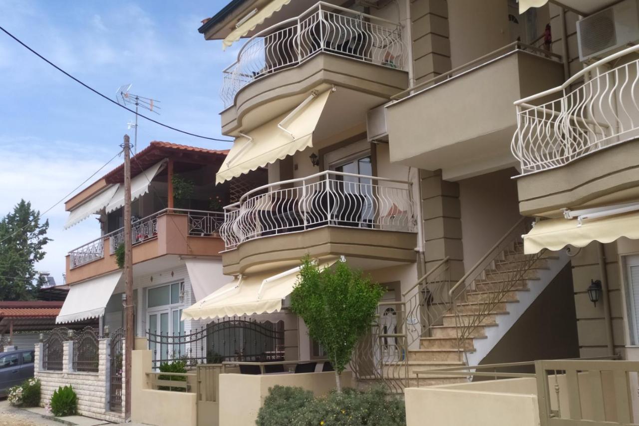 Ofrinio Central Apartments المظهر الخارجي الصورة