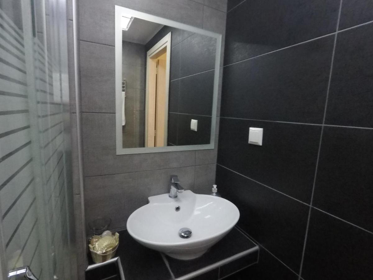Ofrinio Central Apartments المظهر الخارجي الصورة